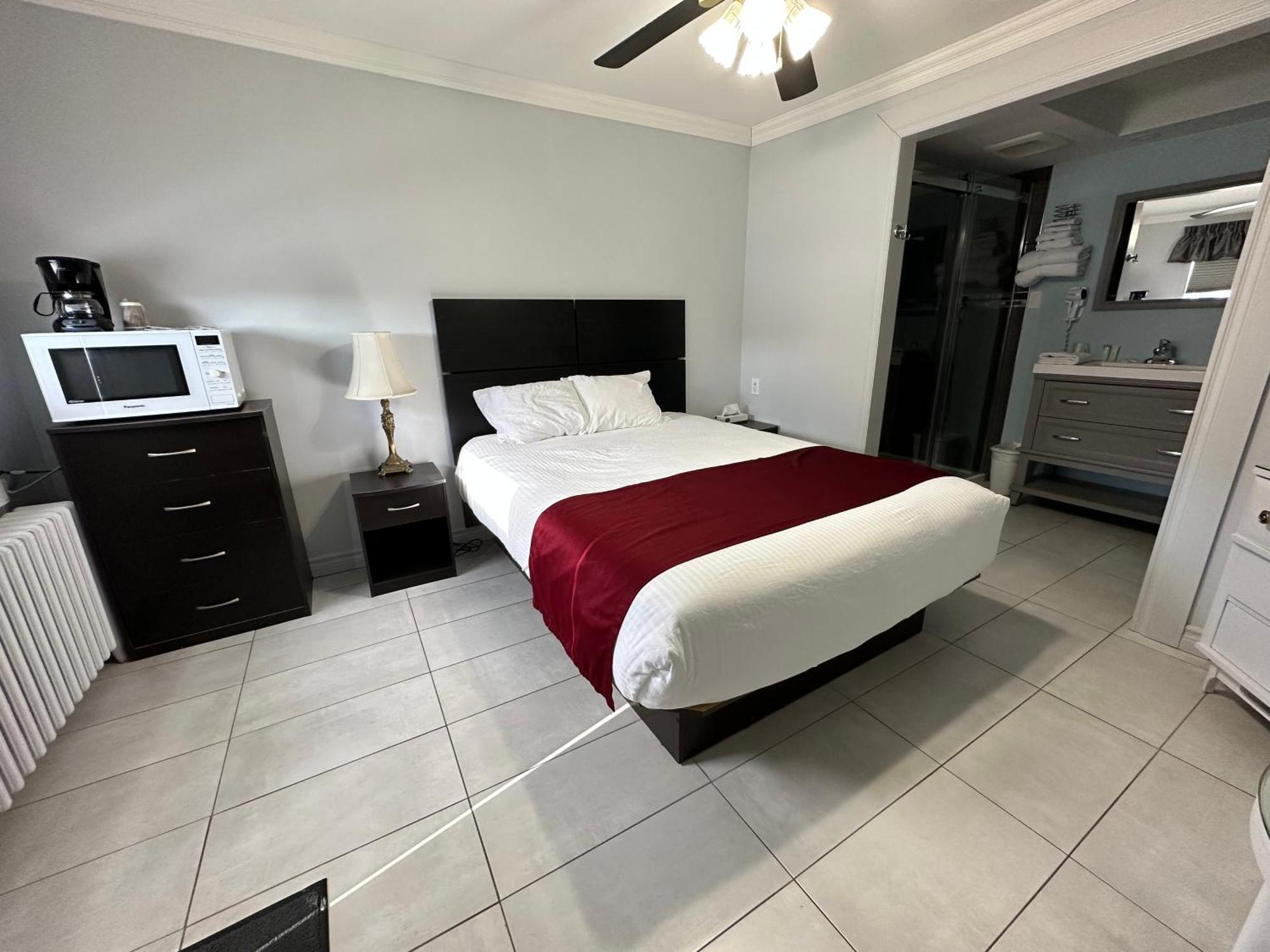 Motel Le Refuge Sherbrooke Buitenkant foto